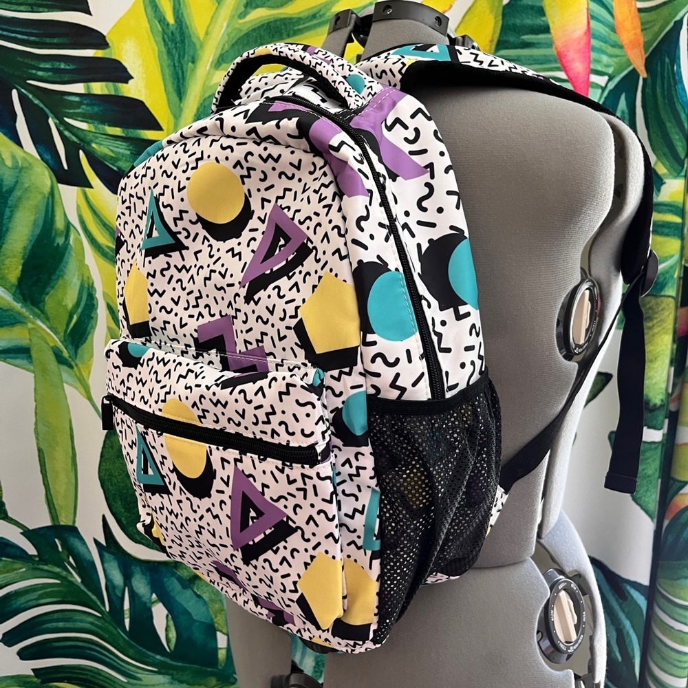 90s Retro Pattern Backpack - Picture 3 of 6